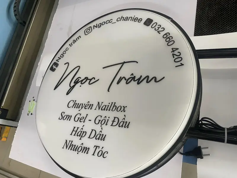 Ngọc Trâm nailbox — biển tròn